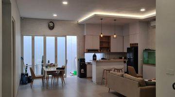 Gambar 4 RUMAH MODERN DI CLUSTER RIVERSIDE CITRAGRAND BEBAS BANJIR