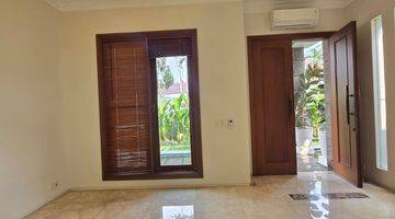 Gambar 3 HOUSE FOR RENT KEMANG DALAM 