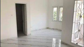 Gambar 4 Dijual Rumah Bagus After Renovasi 2,5 Lantai Di KOTA WISATA Cibubur