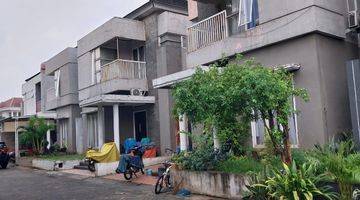 Gambar 2 Rumah 2 Lantai Bagus SHM di Villa mutiara cibubur 2