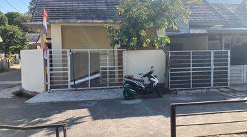 Gambar 1 Rumah Bagus Unfurnished SHM di Dukuh Zambrud, Bekasi B1073