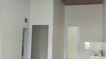 Gambar 2 Rumah 2 Lantai Bagus Unfurnished di Harapan Indah, Bekasi B1053 