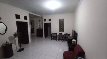 Gambar 1 Rumah 2 Lantai Bagus Unfurnished SHM di Villa Indah Permai , Bekasi B1235