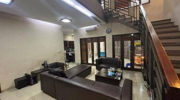 Gambar 3 Rumah Cantik Semi Furnished Di Surya Sumantri