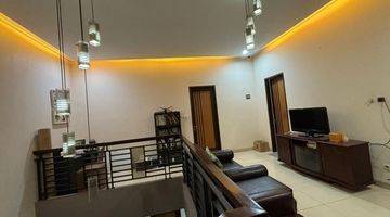 Gambar 5 Rumah Cantik Semi Furnished Di Surya Sumantri