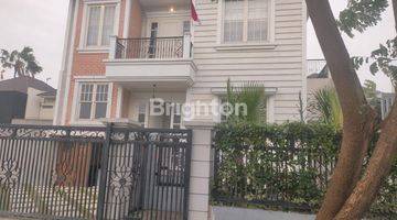 Gambar 2 Rumah Mewah Legalitas Shm 2,5 Lantai Royal Residence