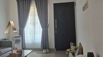 Gambar 5 Dijual Rumah Secondary Semi Furnished 2 Lantai 