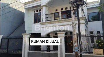 Gambar 1 / kan RUMAH MEWAH 2Lantai Lokasi STRATEGIS di Tebet