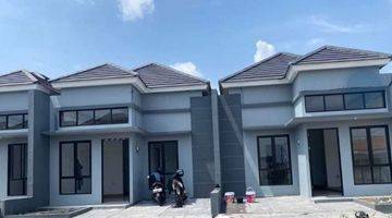 Gambar 1 Rumah modern minimalis di Karawang Timur Rumah