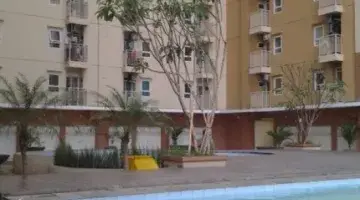 Gambar 1 Kios Lokasi Didepan Kolasn Renang Apartemen Grand Palm Residence Cengkareng Jakarta Barat