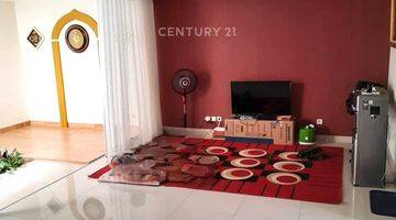 Gambar 1 Rumah Rapih Dalam Cluster Discovery Bintaro 7356