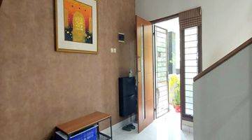 Gambar 3  Rumah Semi Furnished Bagus SHM - Sertifikat Hak Milik di Emerald Bintaro Sektor 9, Sektor 9-Bintaro