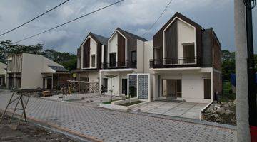 Gambar 3 Rumah Modern di Lokasi Asri Adem Tenang di Utara Yogyakarta