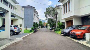 Gambar 1 Cilandak Townhouse Modern Style Dekat Higscipe Best Price