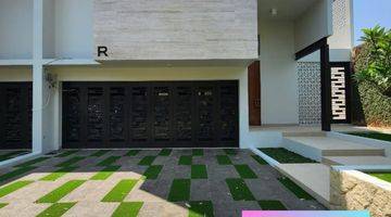 Gambar 1 Town House  Brand New Lux  Ampera Kemang 