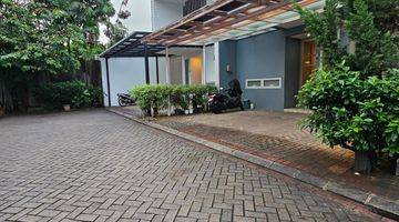 Gambar 5 Townhouse  2,5 Lantai  Cilandak Intan Dijual Cepat 