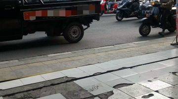 Gambar 5 Ruko Murah Jarang Ada Di Mainroad Gatot Subroto 800 Jt, Lm 6