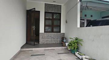 Gambar 1 Tinggal Bawa Koper!! Dijual Rumah Siap Huni Full Renov, Sektor 6b