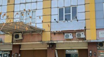 Gambar 1 Dijual RUKO BU di Golden boulevard