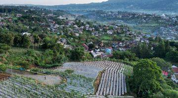 Gambar 4 Tanah Dengan View Lepas Dekat Royal Safari Garden Cisarua Puncak Bogor 