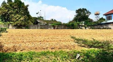 Gambar 4 Tanah Dekat Hotel Royal Safari Garden Cisarua Puncak Bogor Shm