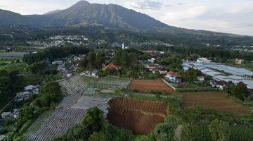 Gambar 3 Tanah Dengan View Lepas Dekat Royal Safari Garden Cisarua Puncak Bogor 