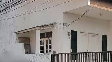 Gambar 1 Rumah Duri Kosambi