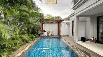 Gambar 3 Rumah American Classic Dalam Cluster Ada Pool One Gate System