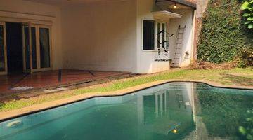 Gambar 1 Dijual Rumah Ampera Dilengkapi Swimming Pool