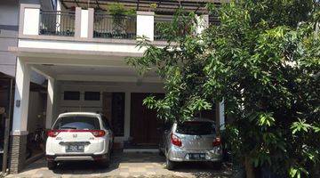 Gambar 1  Dijual Rumah 2 Lantai Sudah Renovasi, Dalam Cluster Sevilla Bsd City