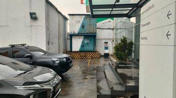 Gambar 3 Dijual Gedung 3 Lantai Ex Showroom, Pinggir Jalan di Bsd City