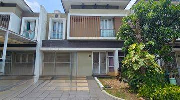 Gambar 1 Dijual Rumah 2 Lantai Semi Furnish Siap Huni di San Lorenzo Illago. Wndefgs