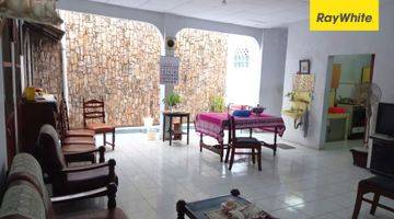 Gambar 1 Rumah Asri 2 Lantai Furnished Mangga Besar Jakarta Barat