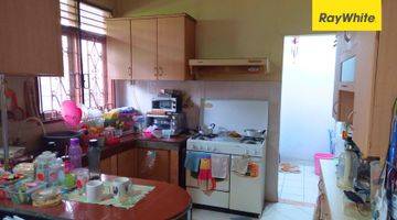 Gambar 2 Rumah Asri 2 Lantai Furnished Mangga Besar Jakarta Barat