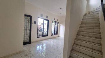 Gambar 5 Jual Rumah Griya Mertanadi Kerobokan Kelod Seminyak Square