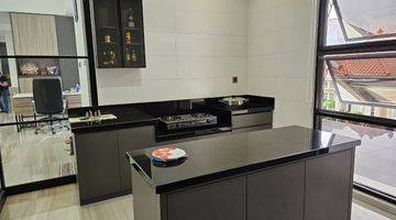 Gambar 1 Rumah Mewah Modern Full Furnished Di Istana Dieng, Malang