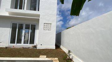 Gambar 2 Dijual Rumah Model Villa Nusa Dua