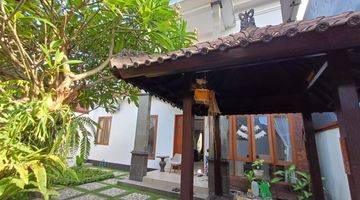 Gambar 2 Rumah Renon Bali 