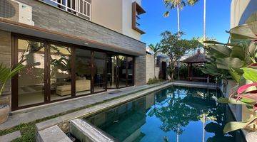 Gambar 1 Villa Seminyak Akses Jln 8 Mtr