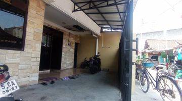 Gambar 2 Rumah Kost 7 Kamar Tidur Semi Furnished SHM Jln Seruni Mangkubumen Solo