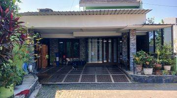 Gambar 1 Rumah Modern Strategis Jalan Adi Sucipto Colomadu