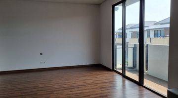 Gambar 5  Rumah 3 Lantai Furnished Baru OTHER - PPJB, Girik, Adat, dll di The Zora Kiyomi BSD, BSD