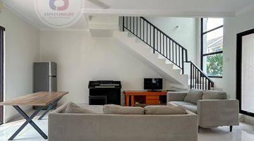 Gambar 4 Dijual rumah cantik  modern di Discovery Bintaro Jaya 