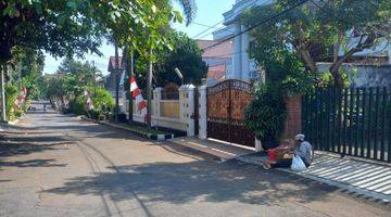 Gambar 4 Rumah 2 Lantai Mewah Terletak Di Jln Delima Blok A.peeum Megapolitan Estate Depok Cinere.jabar