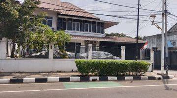 Gambar 1 Rumah Dijual Di Jln Sisingamangaraja Kel Gunung.kec Kebayoran Baru.jaksel