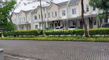 Gambar 4 Rumah Cluster Azura Vanya Park BSD City Lingkungan Nyaman