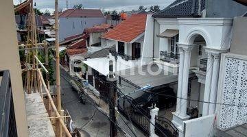 Gambar 5 Rumah 2  lantai lokasi strategis bebas banjir 6KT cocok bagi yang mau invest untuk dijadikan kost-kost an