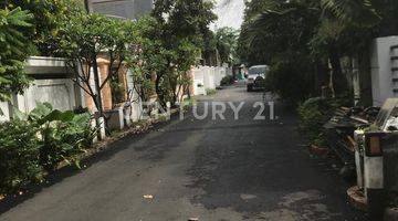 Gambar 2 Rumah 2 Lt Strategis Di Kelapa Gading Jakarta Utara R1773