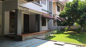 Gambar 1 Rumah 2 Lantai Bagus SHM di Pakuwon City Villa Westwood