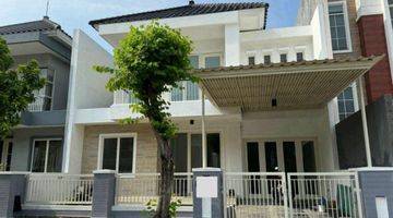 Gambar 1 Rumah 2 Lantai Bagus Semi Furnished di Pakuwon City San Antonio